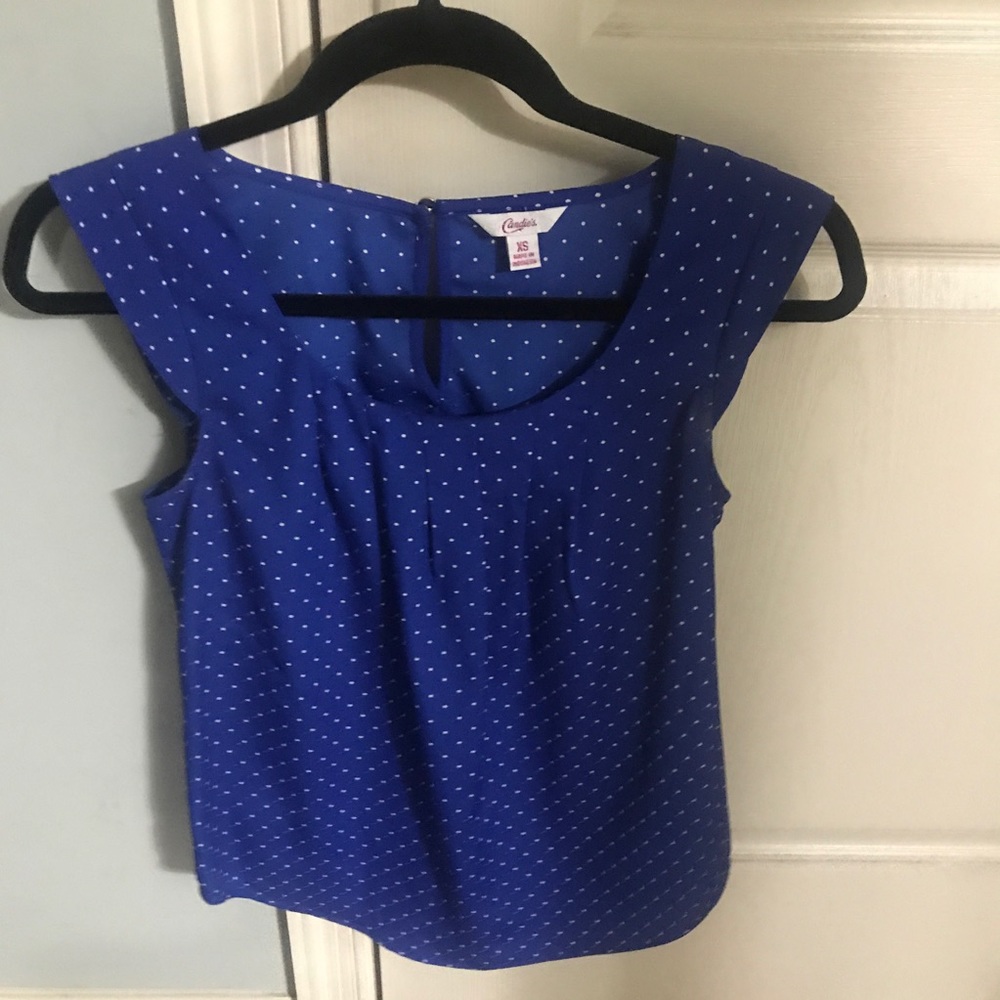 Blue sleeveless top